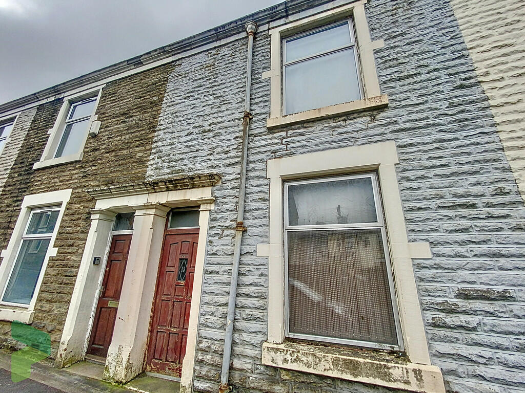 2 bedroom terraced house for sale in Marsh House Lane, Darwen, BB3