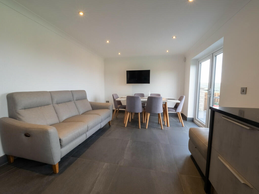 Additional property image - Cranberry Fold Court, Darwen