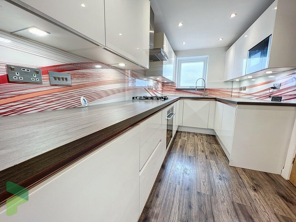 Additional property image - Blacksnape Road, Hoddlesden, Darwen