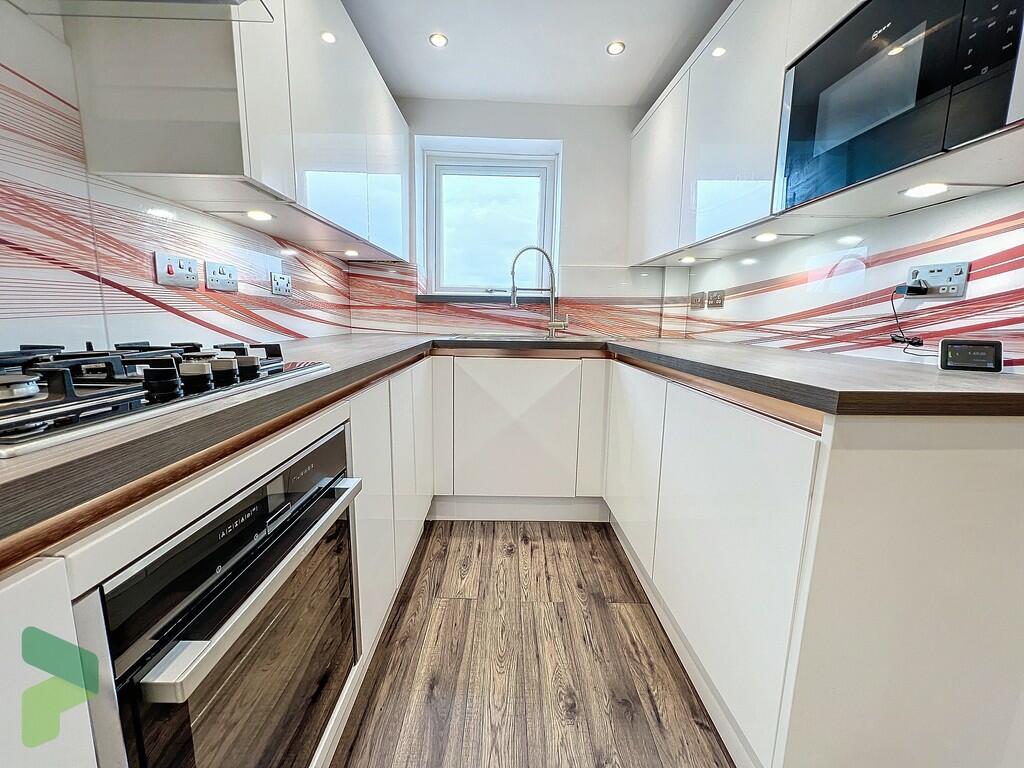 Additional property image - Blacksnape Road, Hoddlesden, Darwen