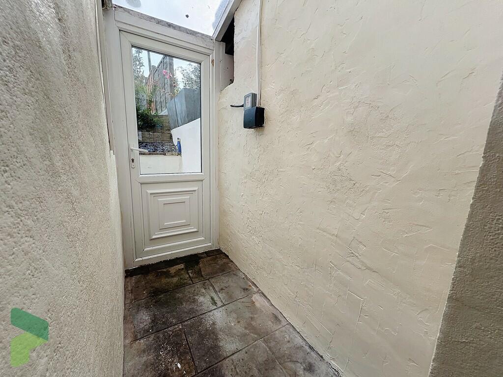 Additional property image - Blacksnape Road, Hoddlesden, Darwen