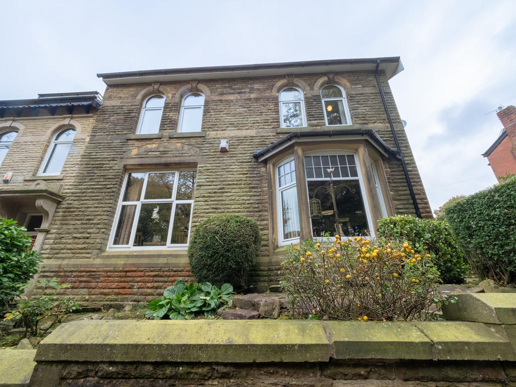 4 bedroom end of terrace house for sale in Belgrave Road, Darwen, BB3