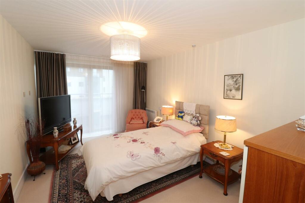 Additional property image - Wilton Court, Southbank Road, Kenilworth