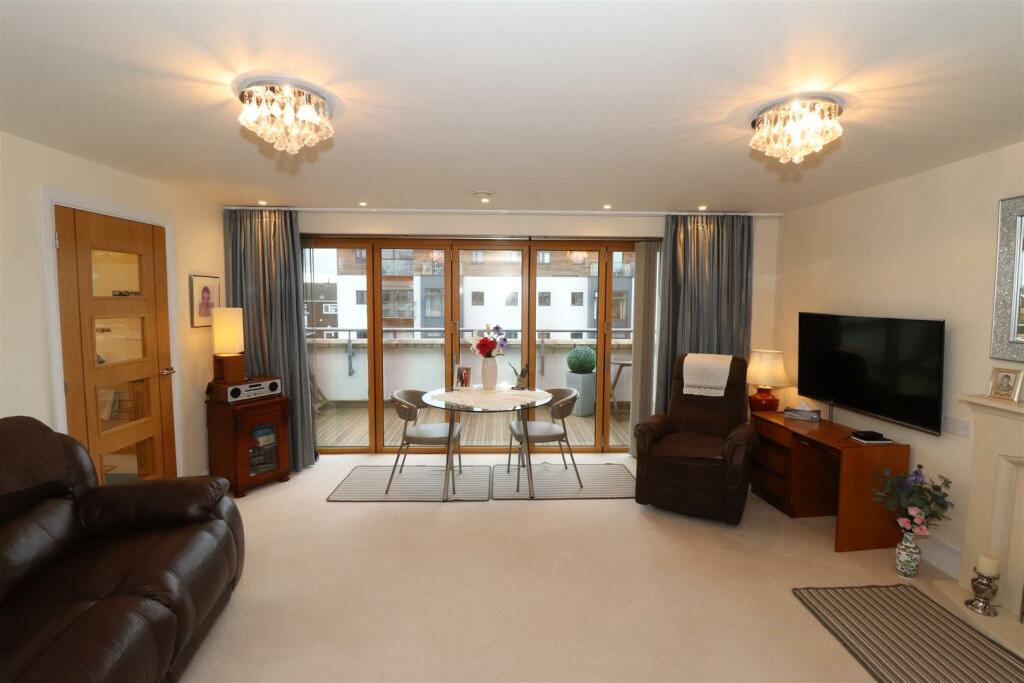 Additional property image - Wilton Court, Southbank Road, Kenilworth