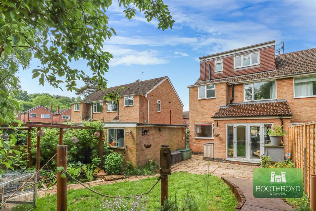 Main image of property: Northvale Close, Kenilworth