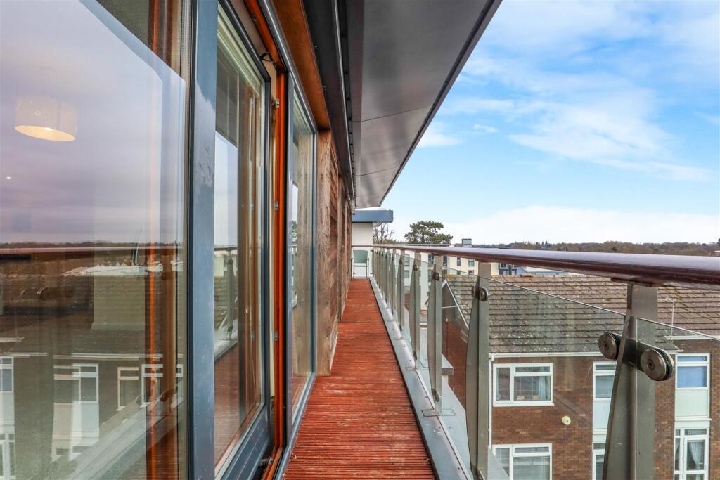 Additional property image - Abbey End, Kenilworth