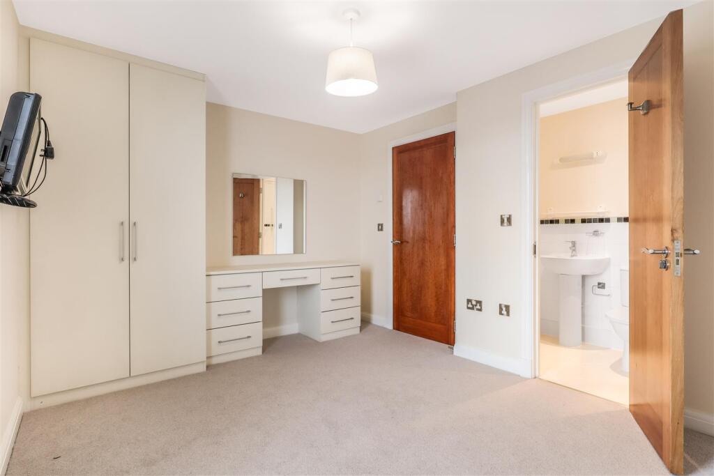 Additional property image - Abbey End, Kenilworth