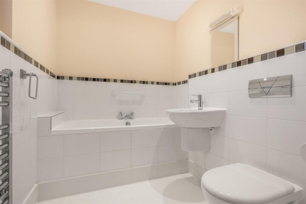 Additional property image - Abbey End, Kenilworth