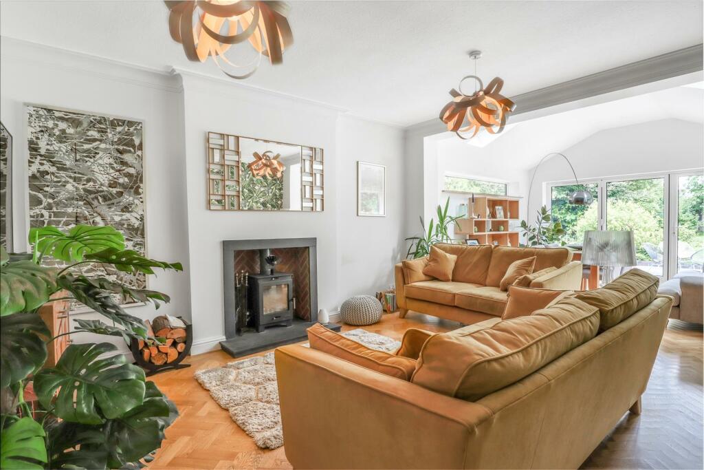 Additional property image - Stivichall Croft, Coventry