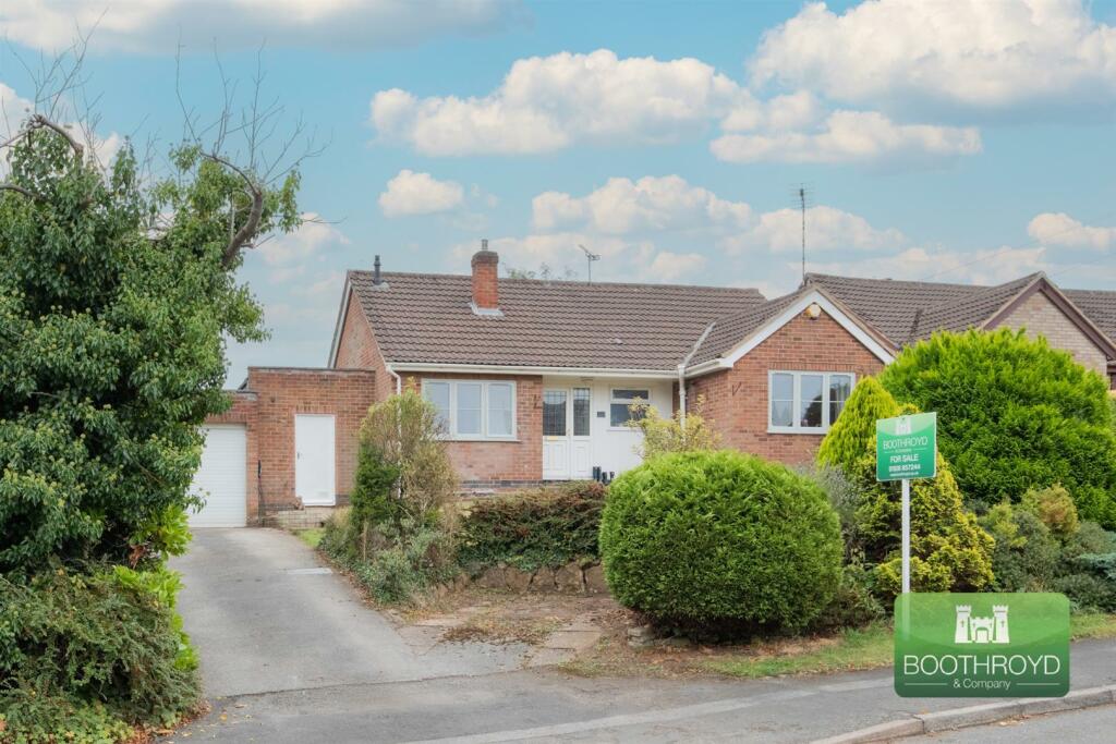 Main image of property: Holmewood Close, Kenilworth