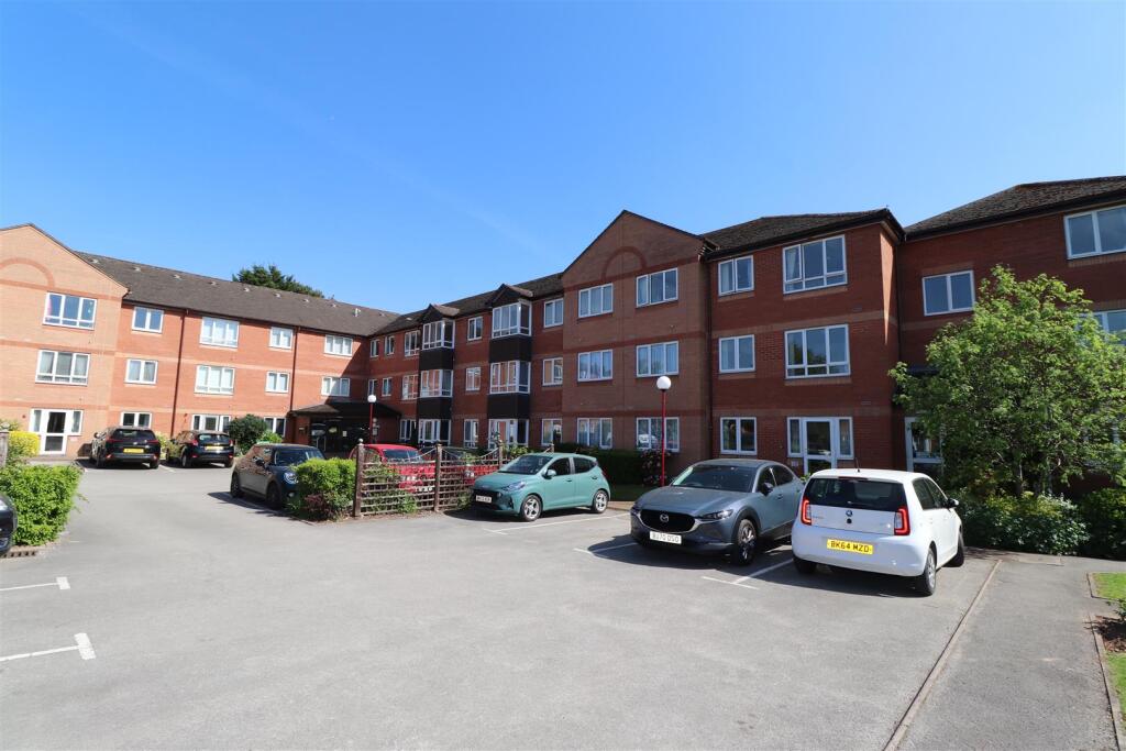 Main image of property: Ashdene Gardens, Kenilworth