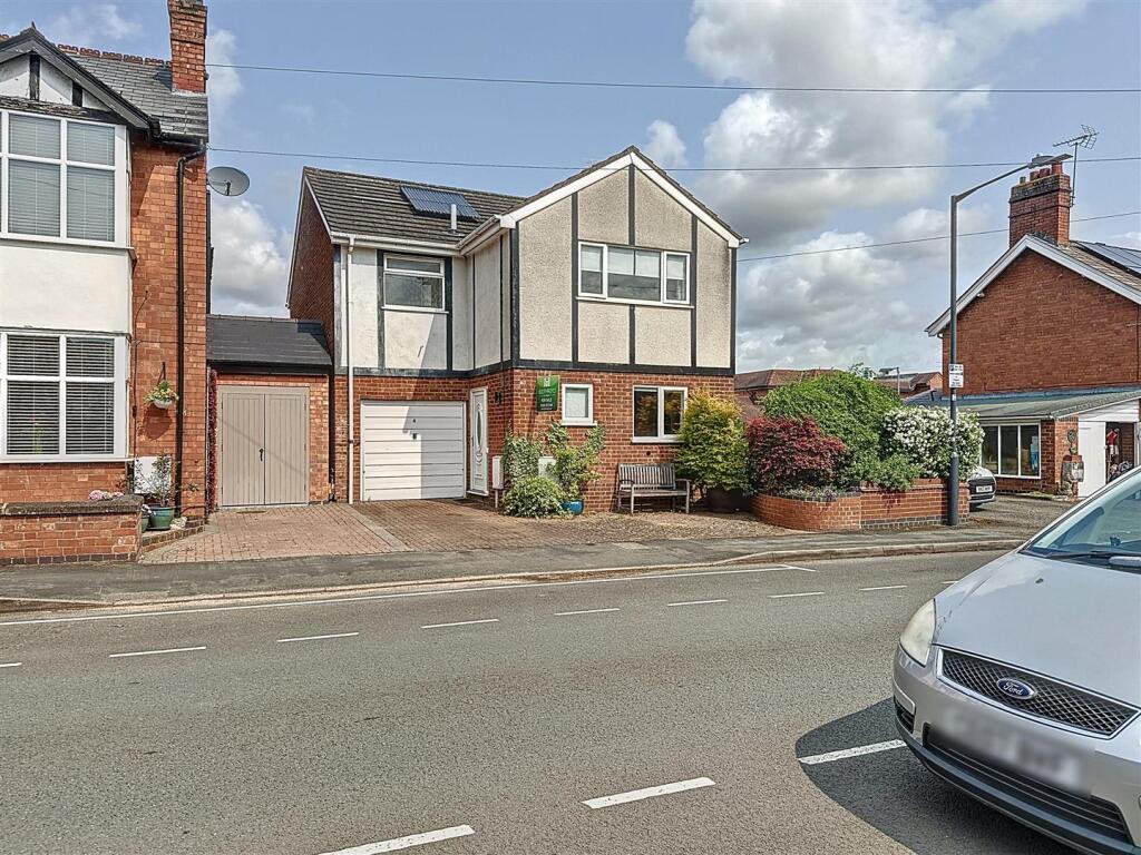 Main image of property: Queens Road, Kenilworth