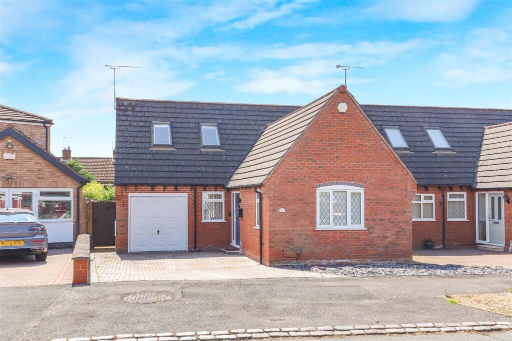 Main image of property: Tulip Tree Avenue, Kenilworth