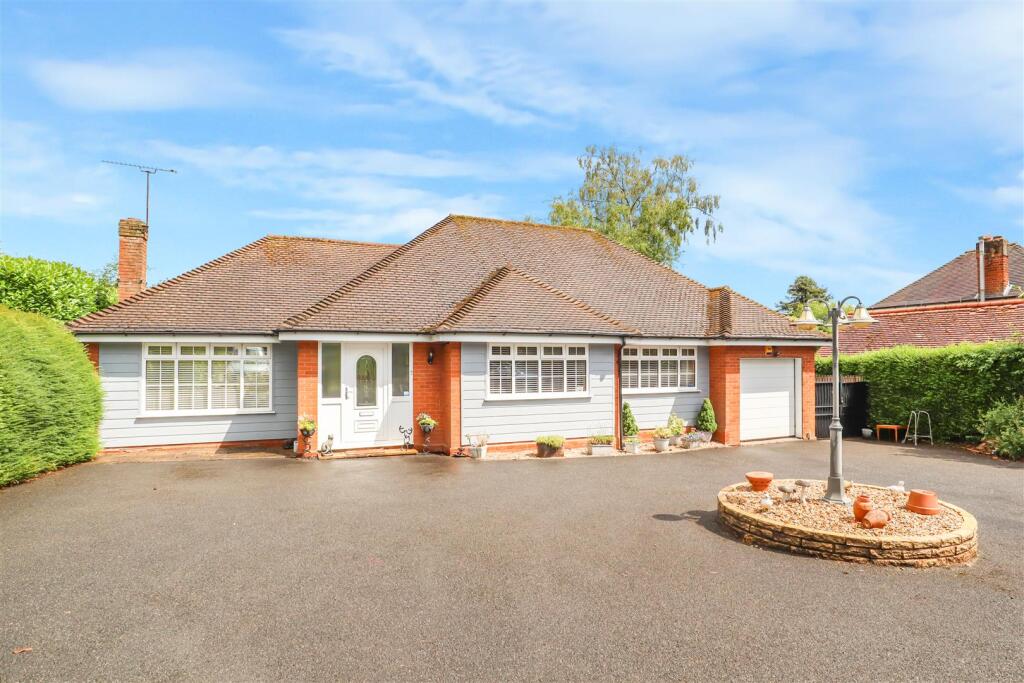 Main image of property: Red Lane, Burton Green, Kenilworth