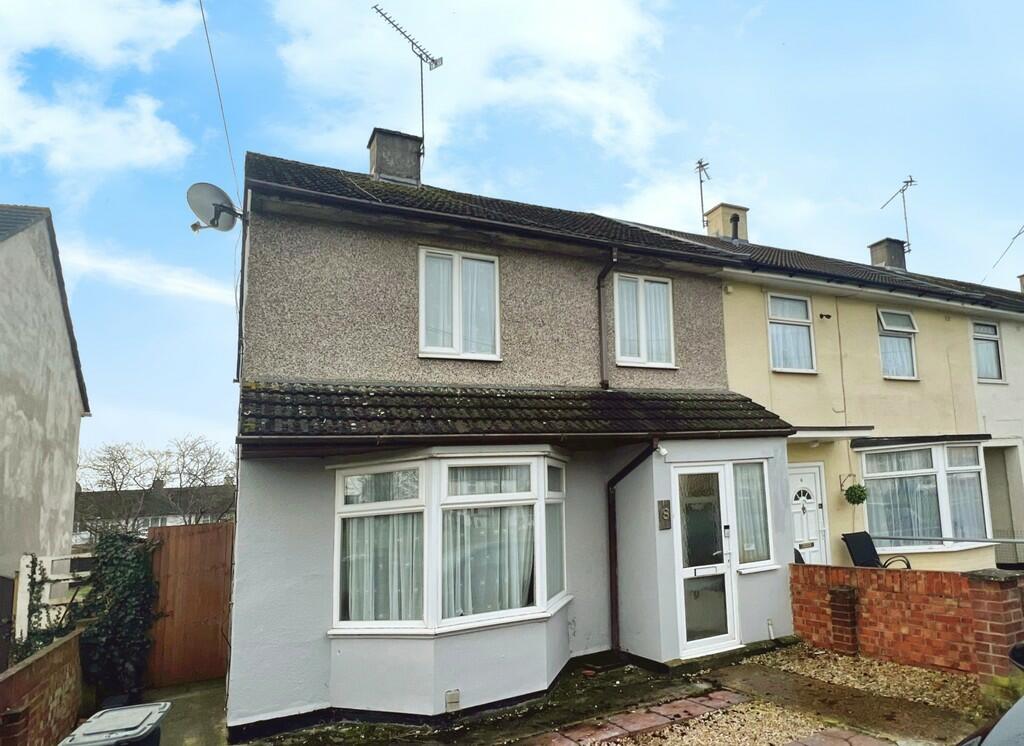 3 bedroom end of terrace house for sale in Charlton Close, Penhill, SN2