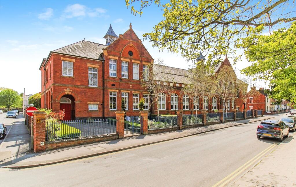 Main image of property: Euclid Street, Swindon, SN1