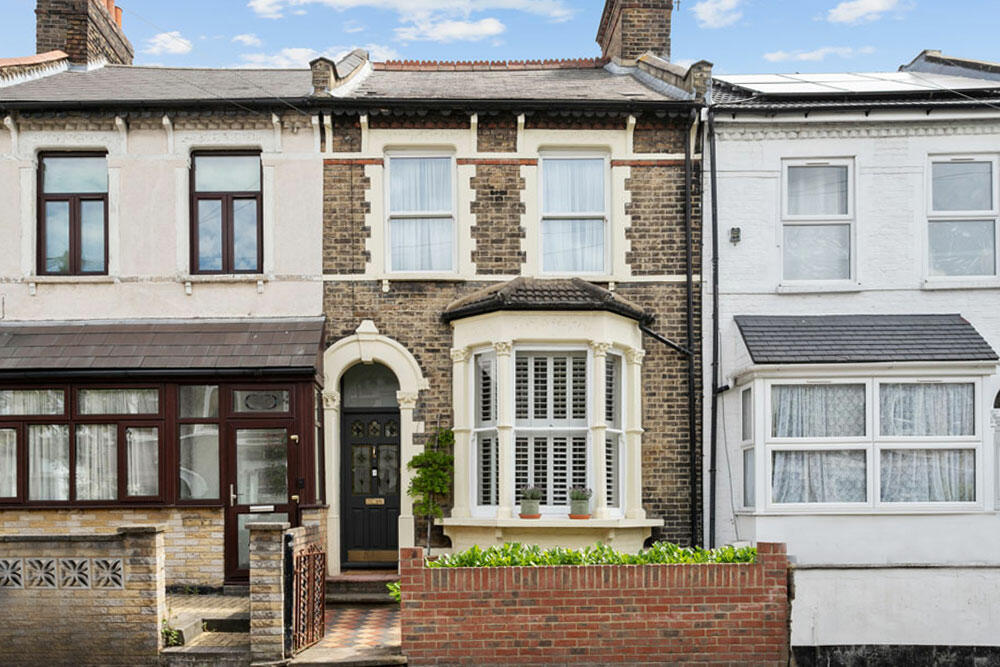3 bedroom terraced house for sale in Mornington Road, Bushwood Area, E11
