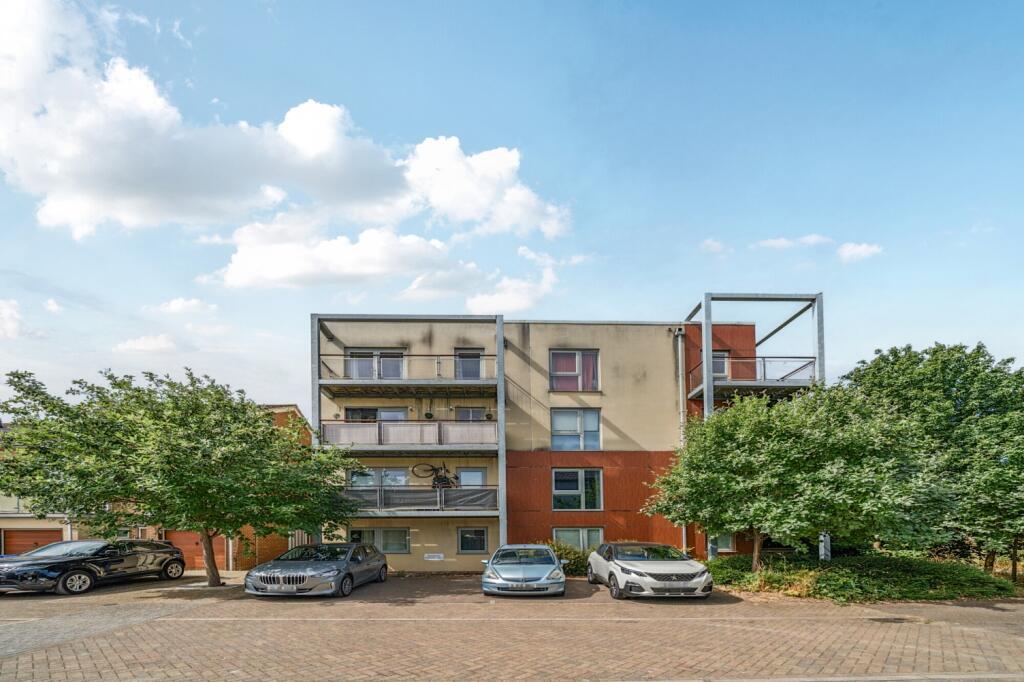 1 bedroom flat for rent in Marsden Gardens Dartford DA1