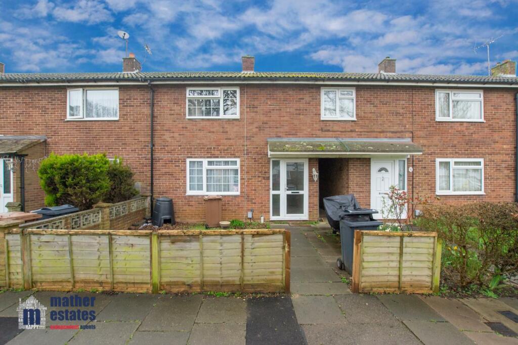 2 bedroom terraced house for sale in Drakes Drive, Stevenage, SG2