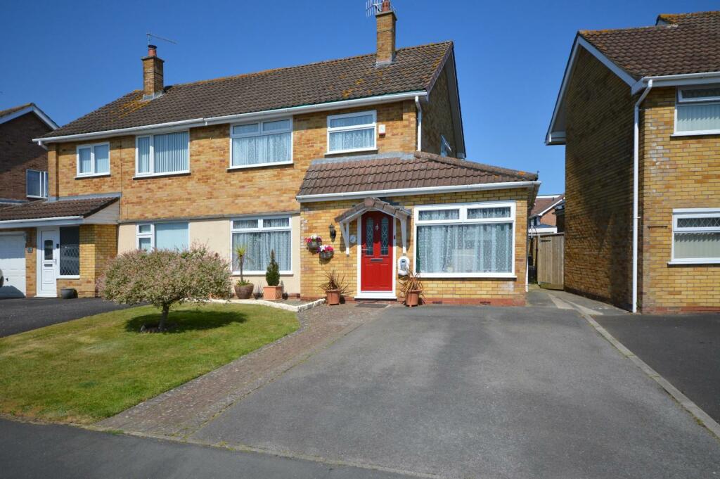 3 bedroom semidetached house for sale in Kilbirnie Road, Whitchurch