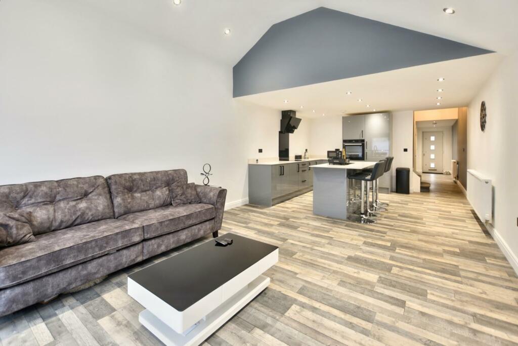 Additional property image - Hengrove Avenue, Bristol
