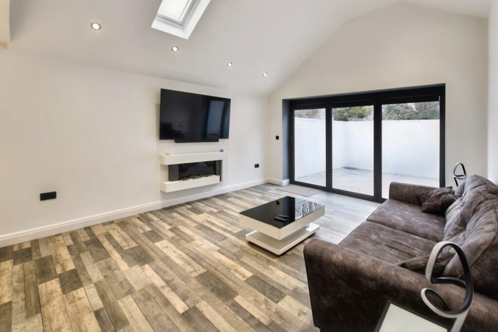 Additional property image - Hengrove Avenue, Bristol