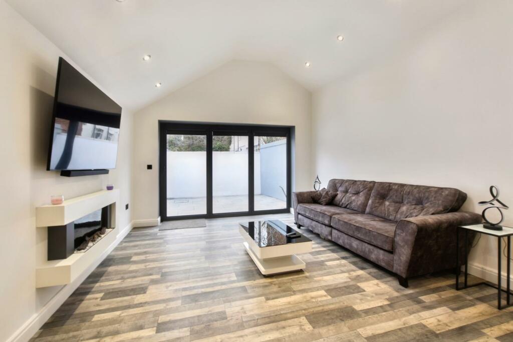 Additional property image - Hengrove Avenue, Bristol