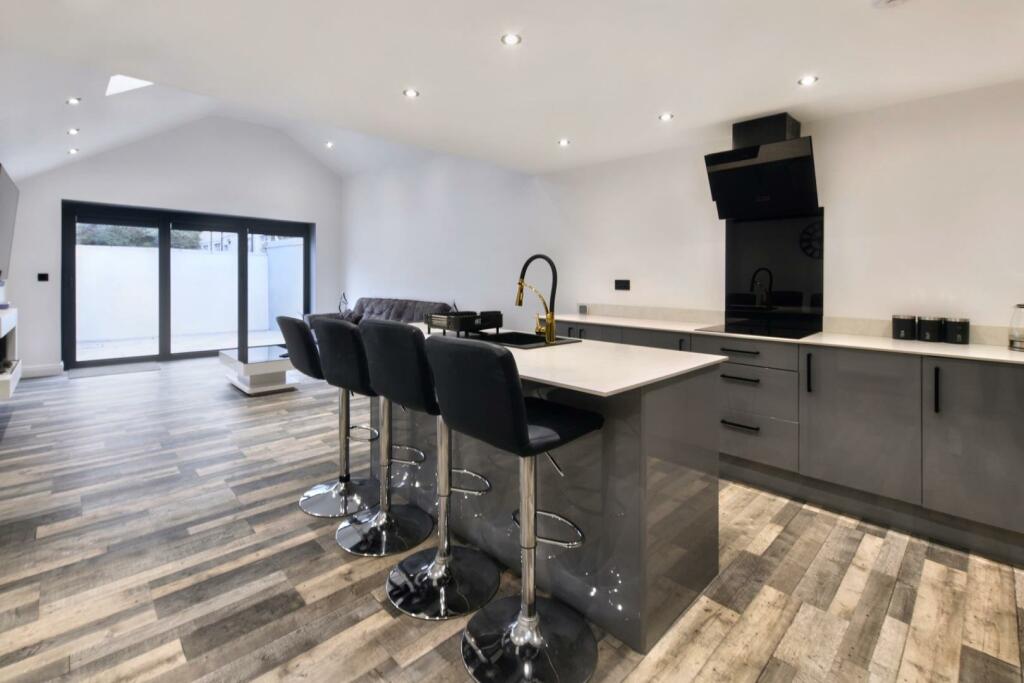 Additional property image - Hengrove Avenue, Bristol