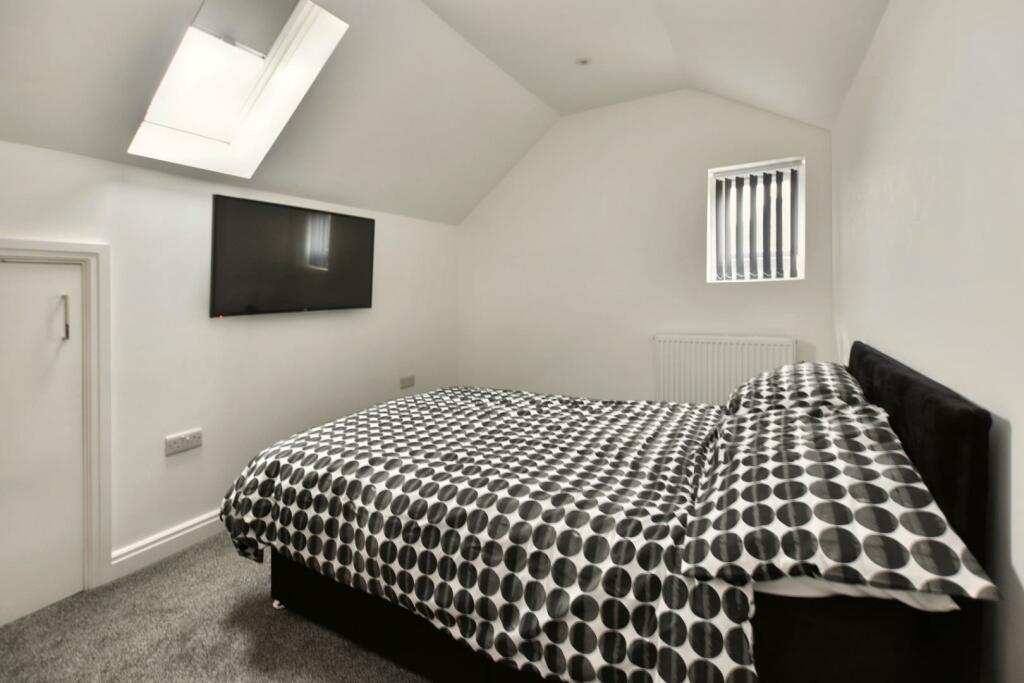 Additional property image - Hengrove Avenue, Bristol