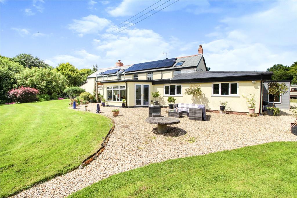7 bedroom detached house for sale in Woolsery, Bideford, EX39