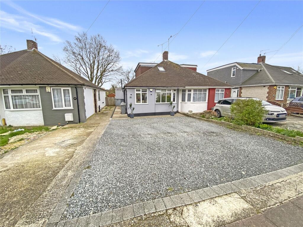 3 bedroom bungalow for sale in Riverside Road, Sidcup, Kent, DA14