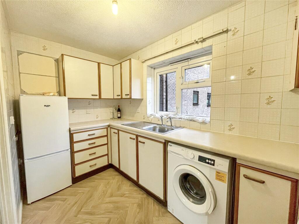 Additional property image - Bowes Close, Sidcup, DA15