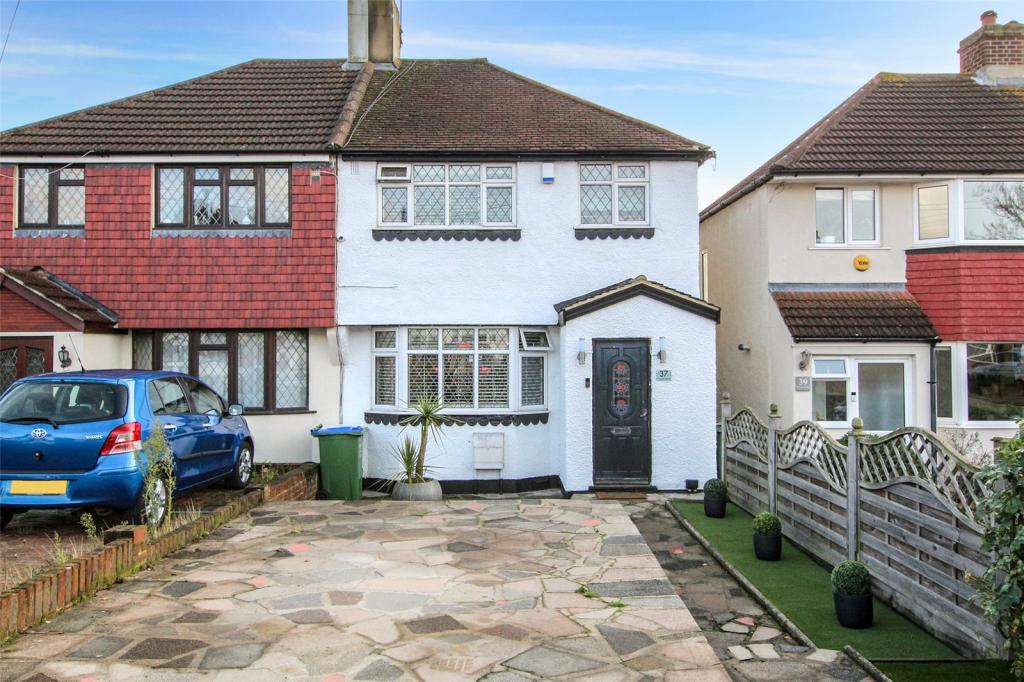 4 bedroom semidetached house for sale in Chester Road, Sidcup, Kent, DA15