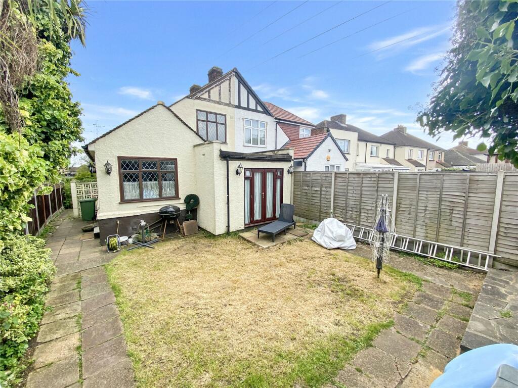 3 bedroom semidetached house for sale in East Rochester Way, Sidcup, DA15