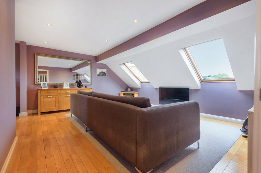 Additional property image - The Meadows, Sawbridgeworth, Hertfordshire, CM21