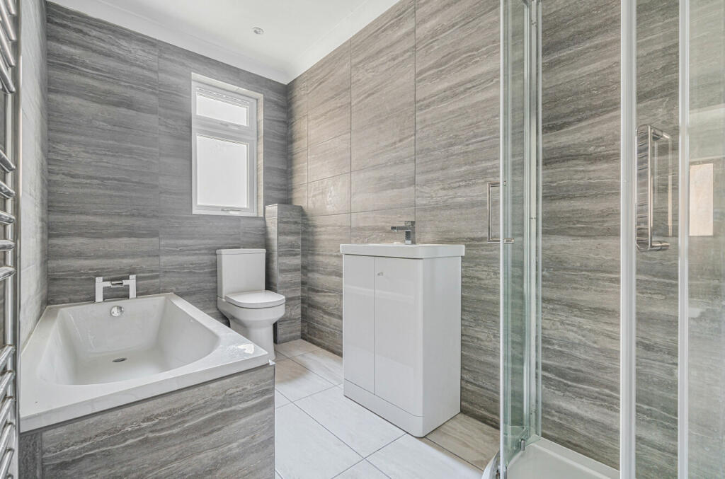 Additional property image - Chelmsford Road, Hatfield Heath, Bishop's Stortford, Essex, CM22