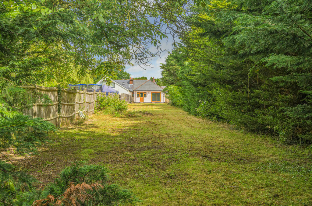 Additional property image - Chelmsford Road, Hatfield Heath, Bishop's Stortford, Essex, CM22