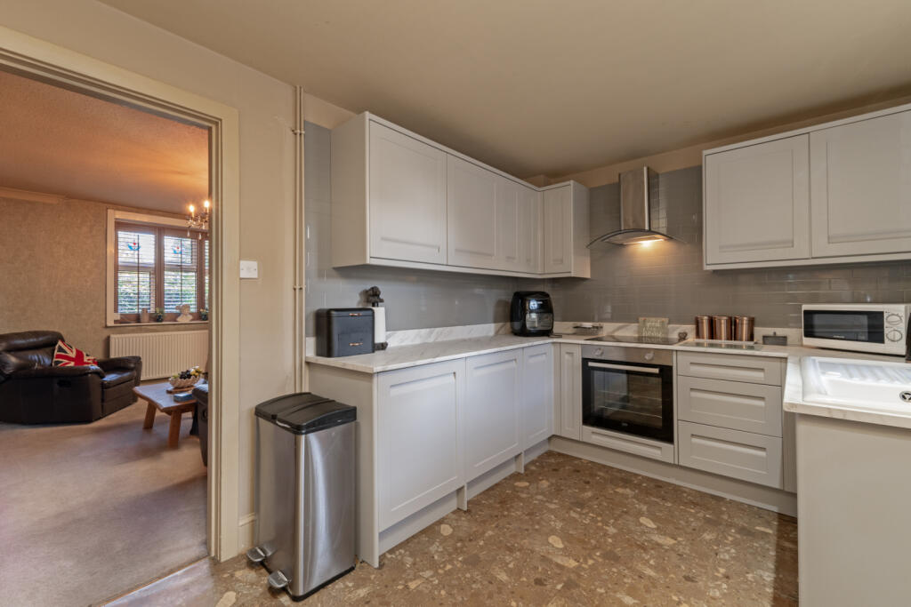 Additional property image - Sheering Lower Road, Sawbridgeworth, Essex, CM21