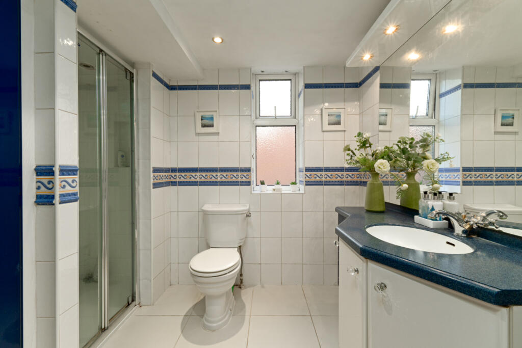 Additional property image - Sheering Lower Road, Sawbridgeworth, Essex, CM21