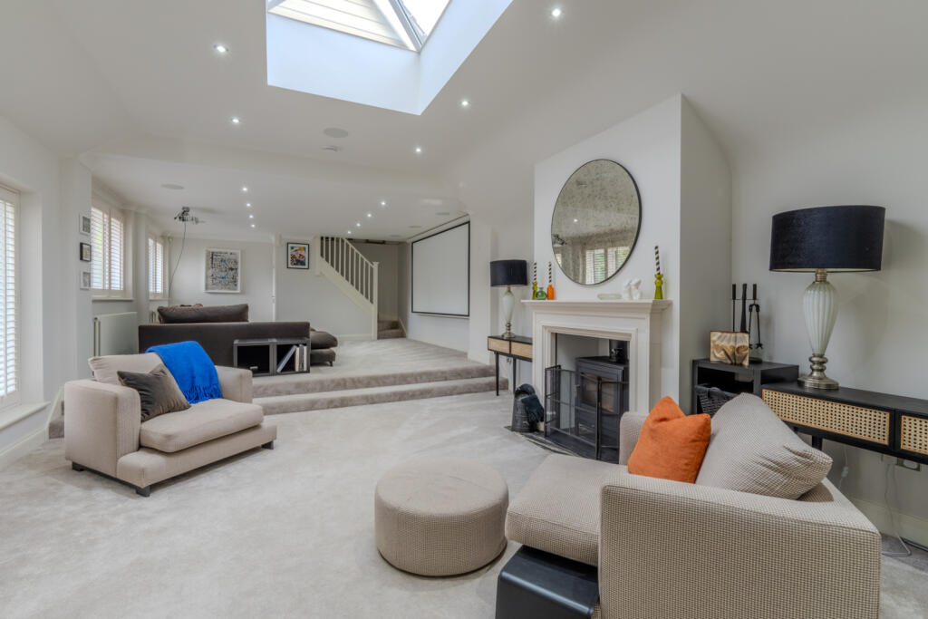 Additional property image - School Lane, Sawbridgeworth, Hertfordshire, CM21