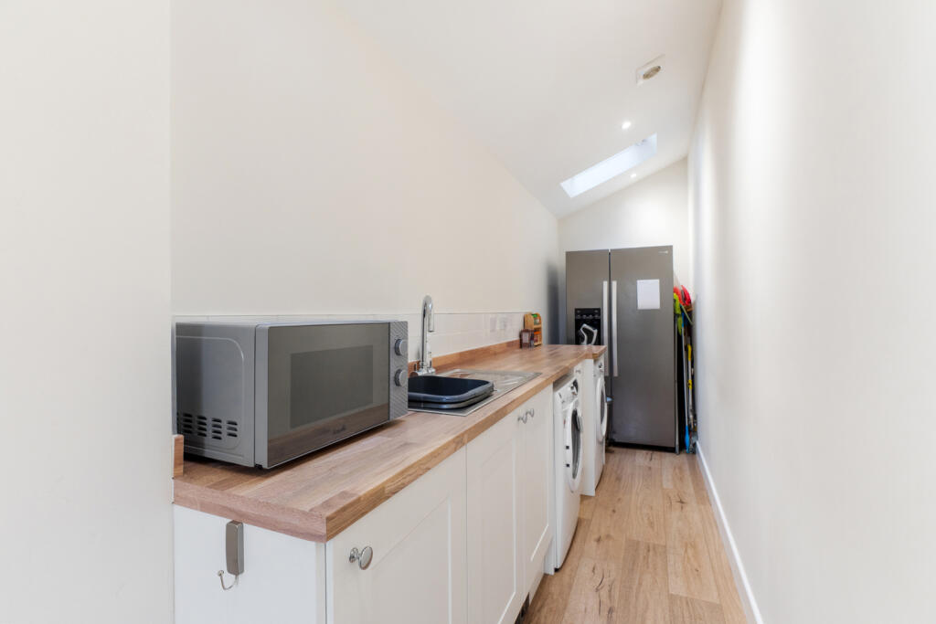 Additional property image - Durham Close, Sawbridgeworth, Hertfordshire, CM21