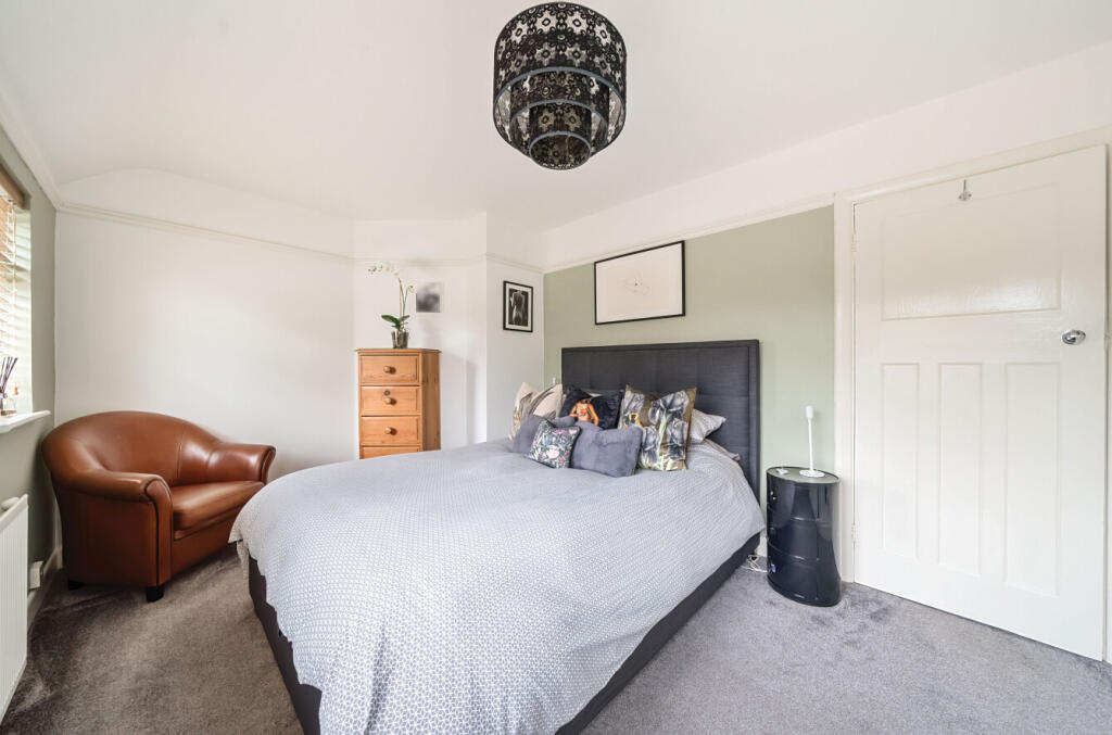 Additional property image - Cambridge Road, Sawbridgeworth, Hertfordshire, CM21
