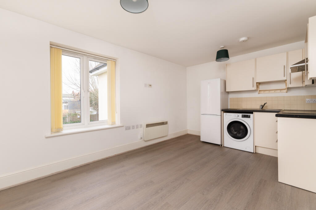 Additional property image - Cutforth Road, Sawbridgeworth, Herts, CM21