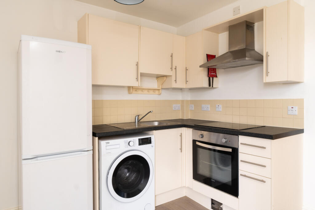 Additional property image - Cutforth Road, Sawbridgeworth, Herts, CM21