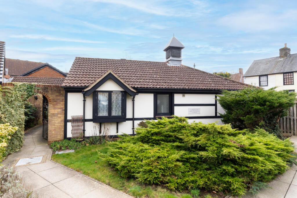 Main image of property: Orchard Lea, High Wych Road, Sawbridgeworth, Hertfordshire, CM21