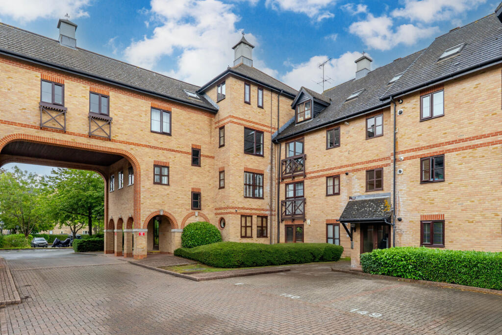 Main image of property: Lawrence Moorings, Sheering Mill Lane, Sawbridgeworth, Essex, CM21