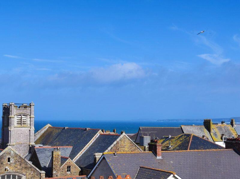 5 bedroom terraced house for sale in Mitchell Avenue, Newquay, TR7