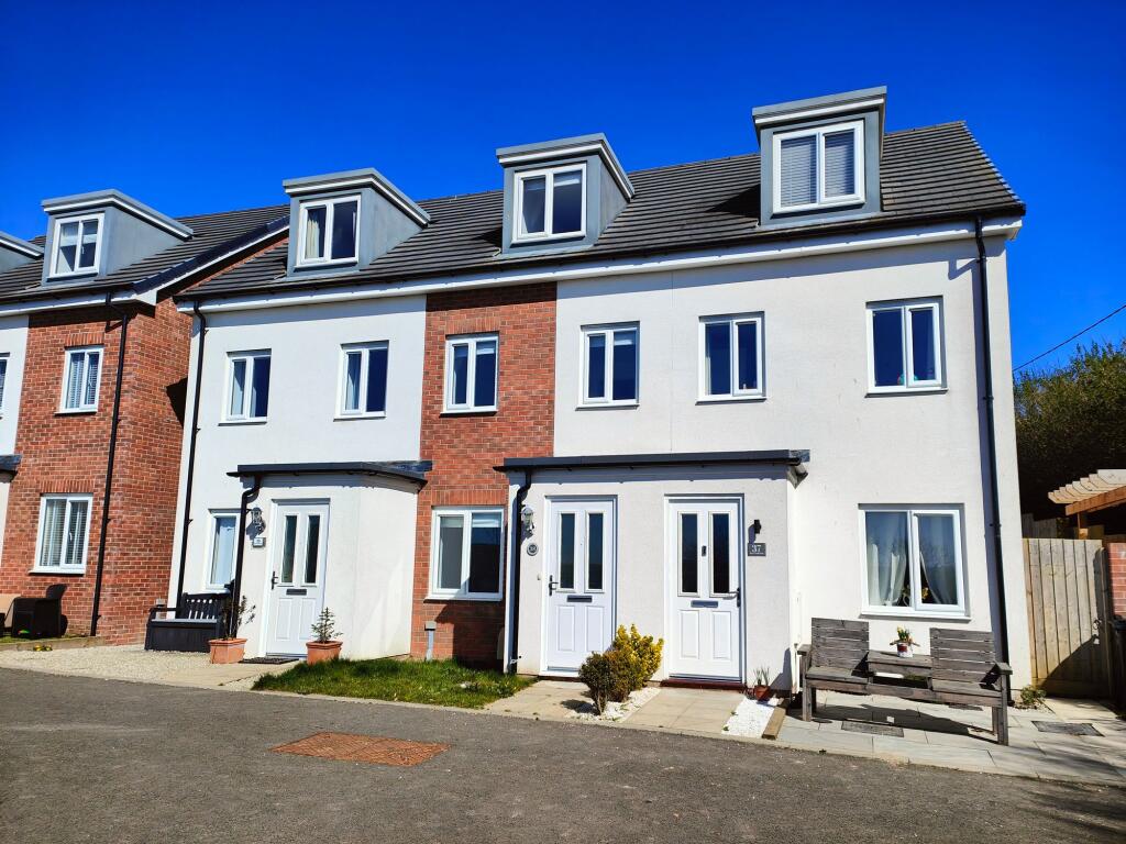 Main image of property: Stret Avalennek, Lane, TR8
