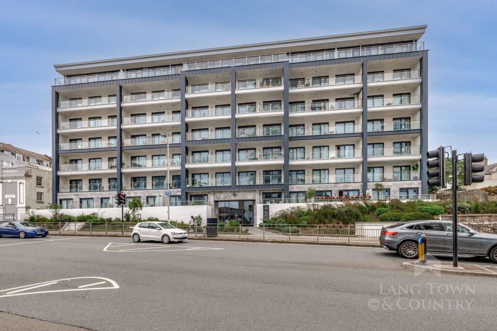 Main image of property: 175 Notte Street, The Hoe, Plymouth, Devon, PL1 2BT