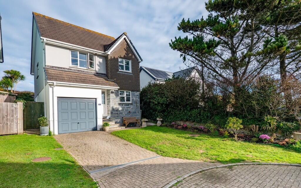 Main image of property: Strafford Close, Lynstone
